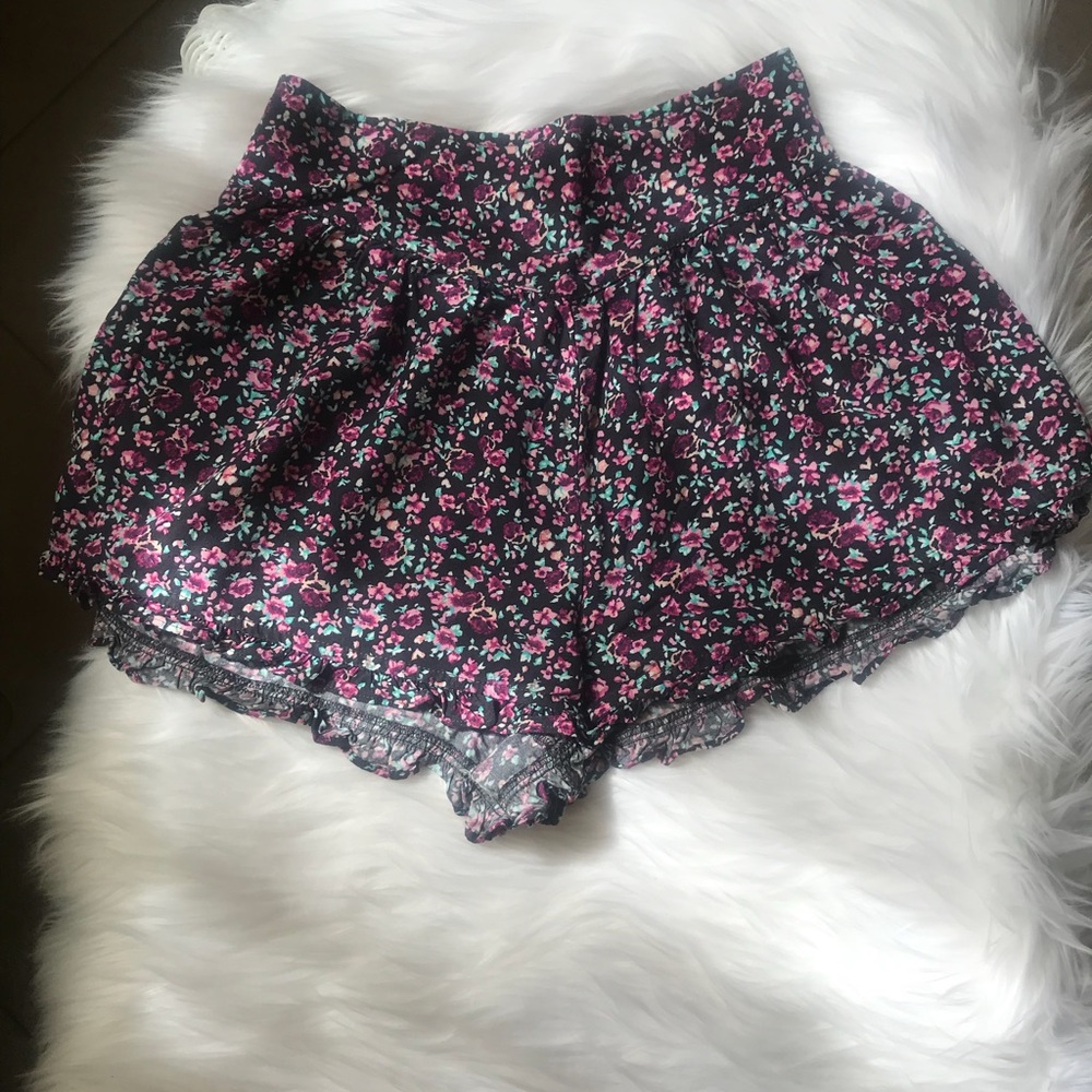 High waisted flowy floral American Eagle shorts